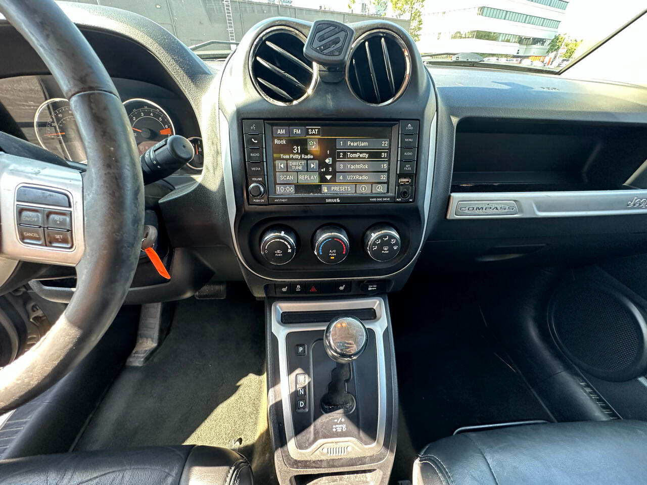 2017 Jeep Compass Latitude photo 16