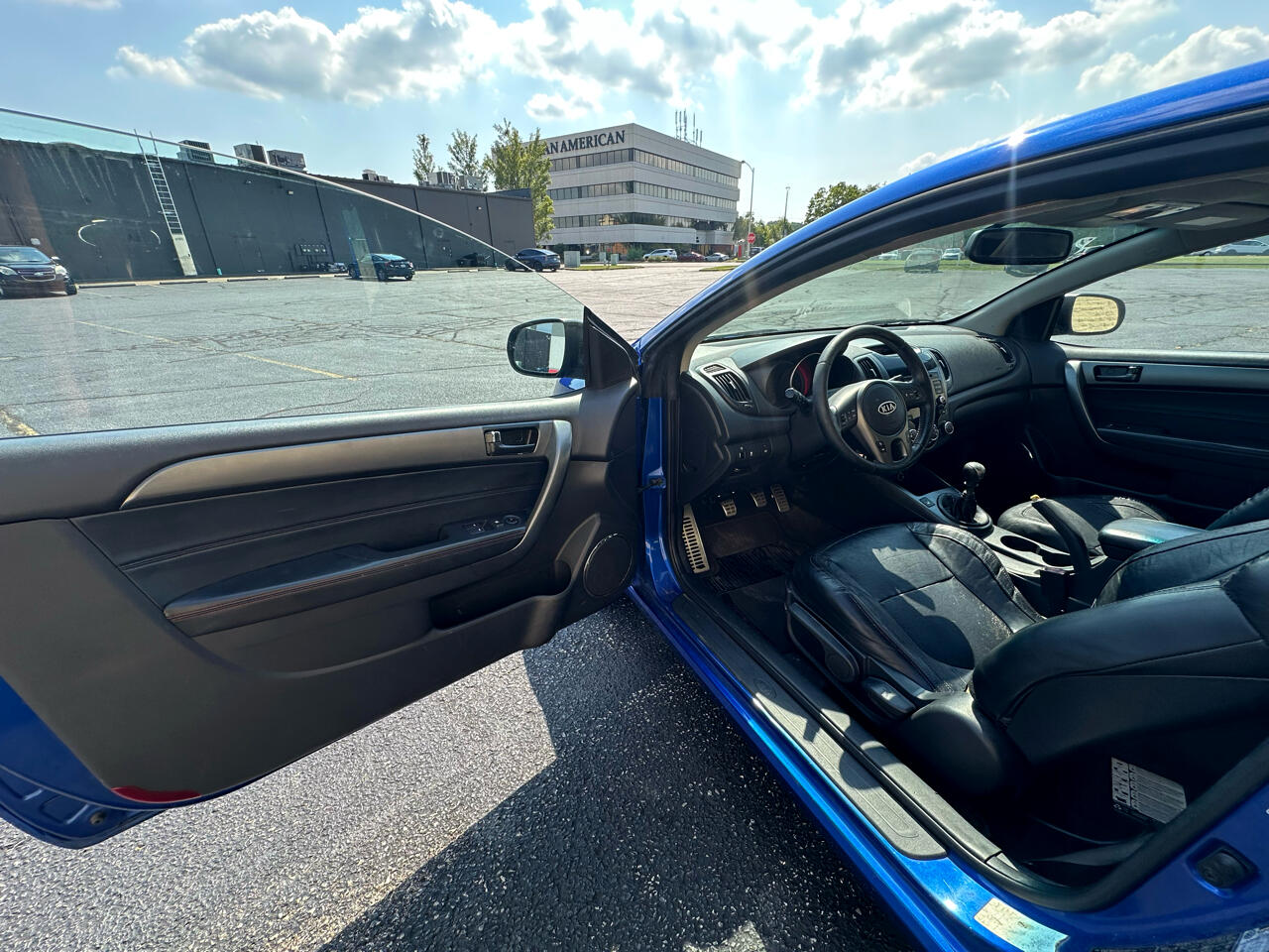 2010 Kia Forte Koup SX photo 9