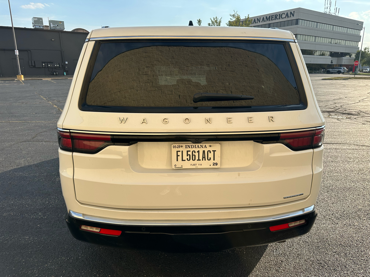 2024 Jeep Wagoneer Series II photo 3