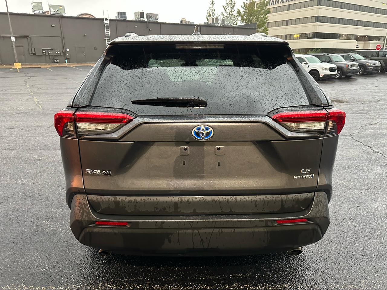 2021 Toyota RAV4 Hybrid LE photo 3