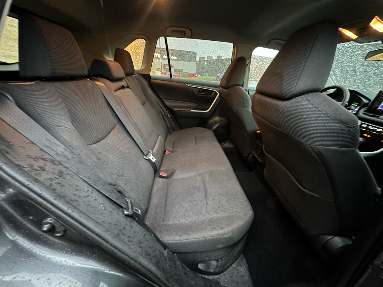 2021 Toyota RAV4 Hybrid LE photo 9