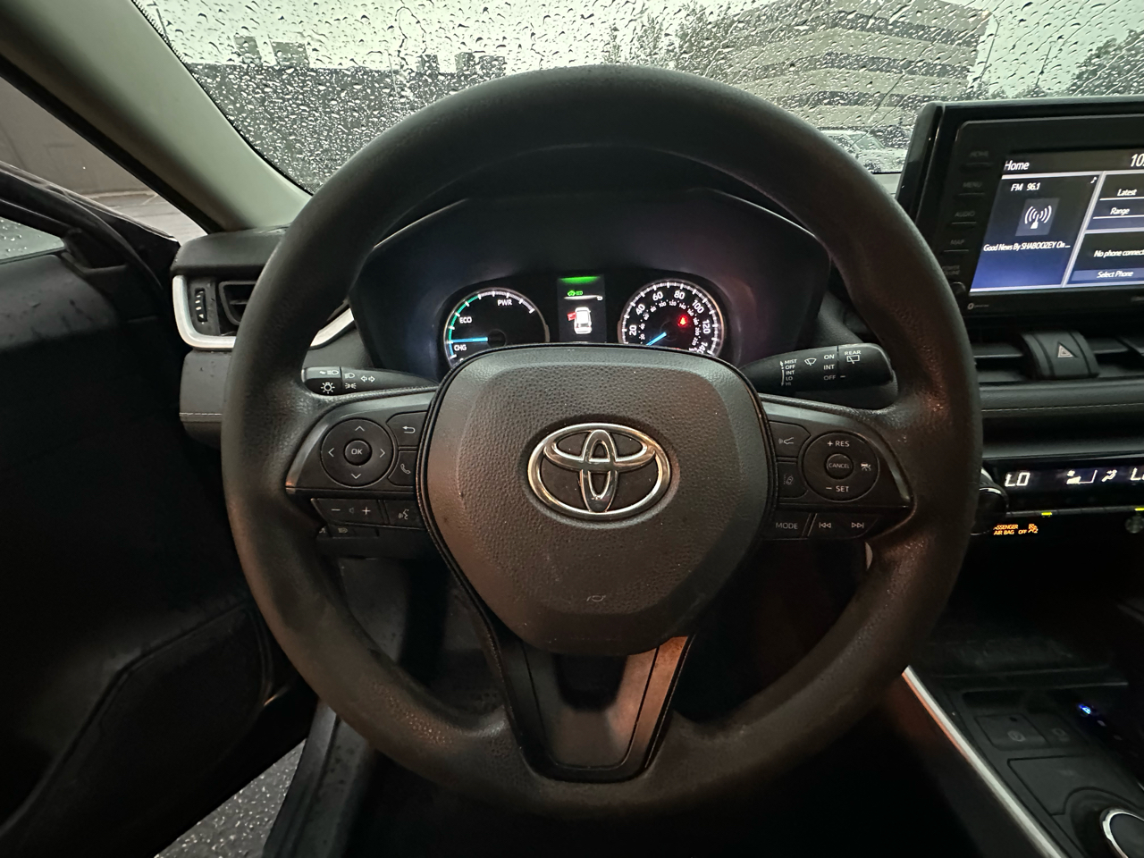 2021 Toyota RAV4 Hybrid LE photo 11