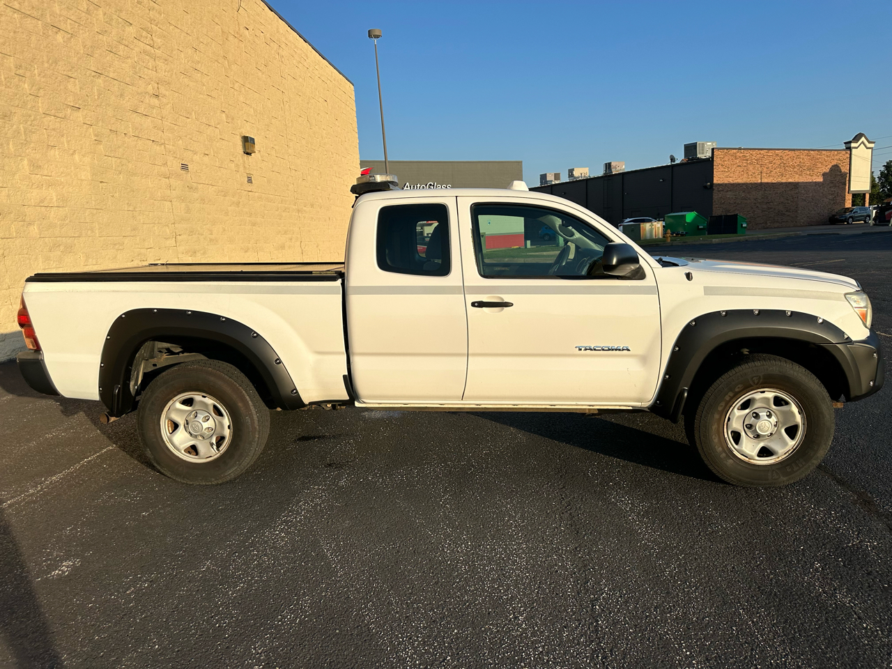 2014 Toyota Tacoma Access Cab V6 4x4 photo 5