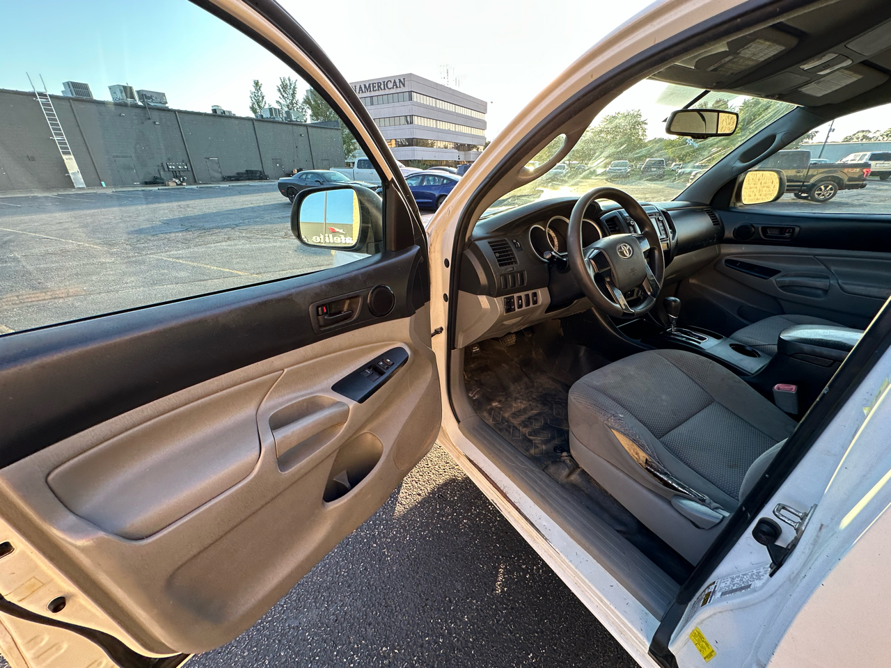 2014 Toyota Tacoma Access Cab V6 4x4 photo 6