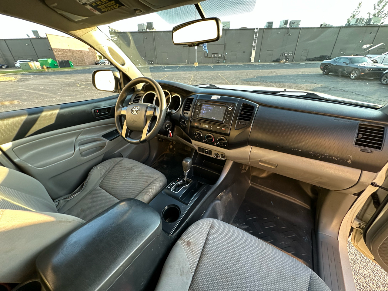2014 Toyota Tacoma Access Cab V6 4x4 photo 9