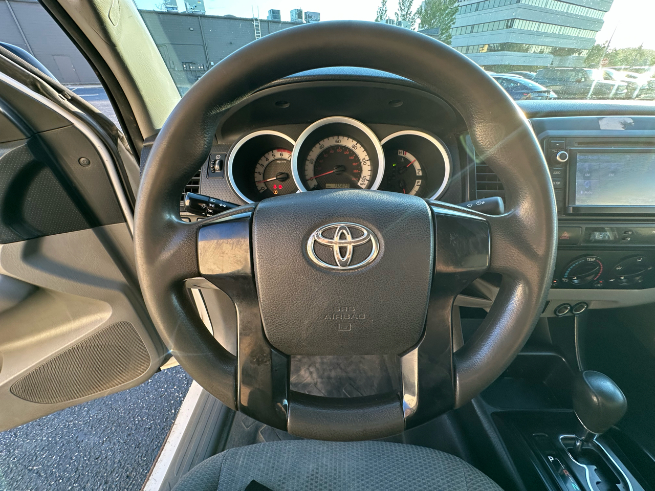 2014 Toyota Tacoma Access Cab V6 4x4 photo 10