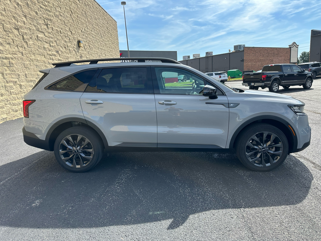 2023 Kia Sorento X-Line EX photo 5