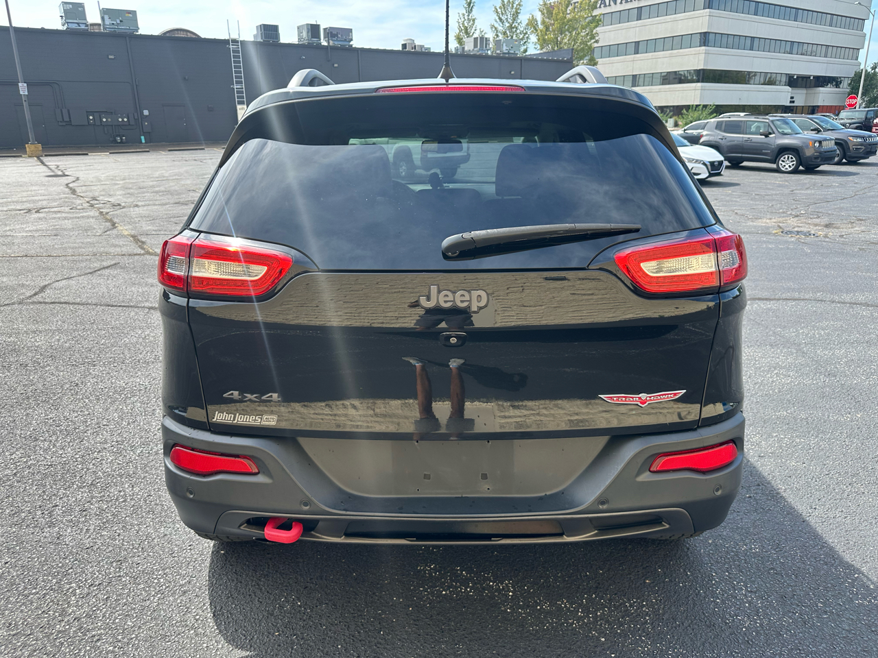 2018 Jeep Cherokee Trailhawk photo 3