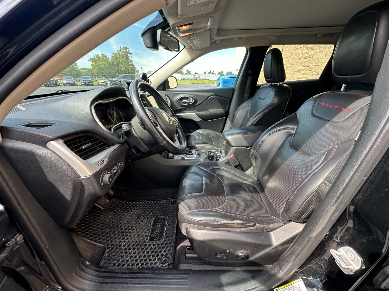 2018 Jeep Cherokee Trailhawk photo 7