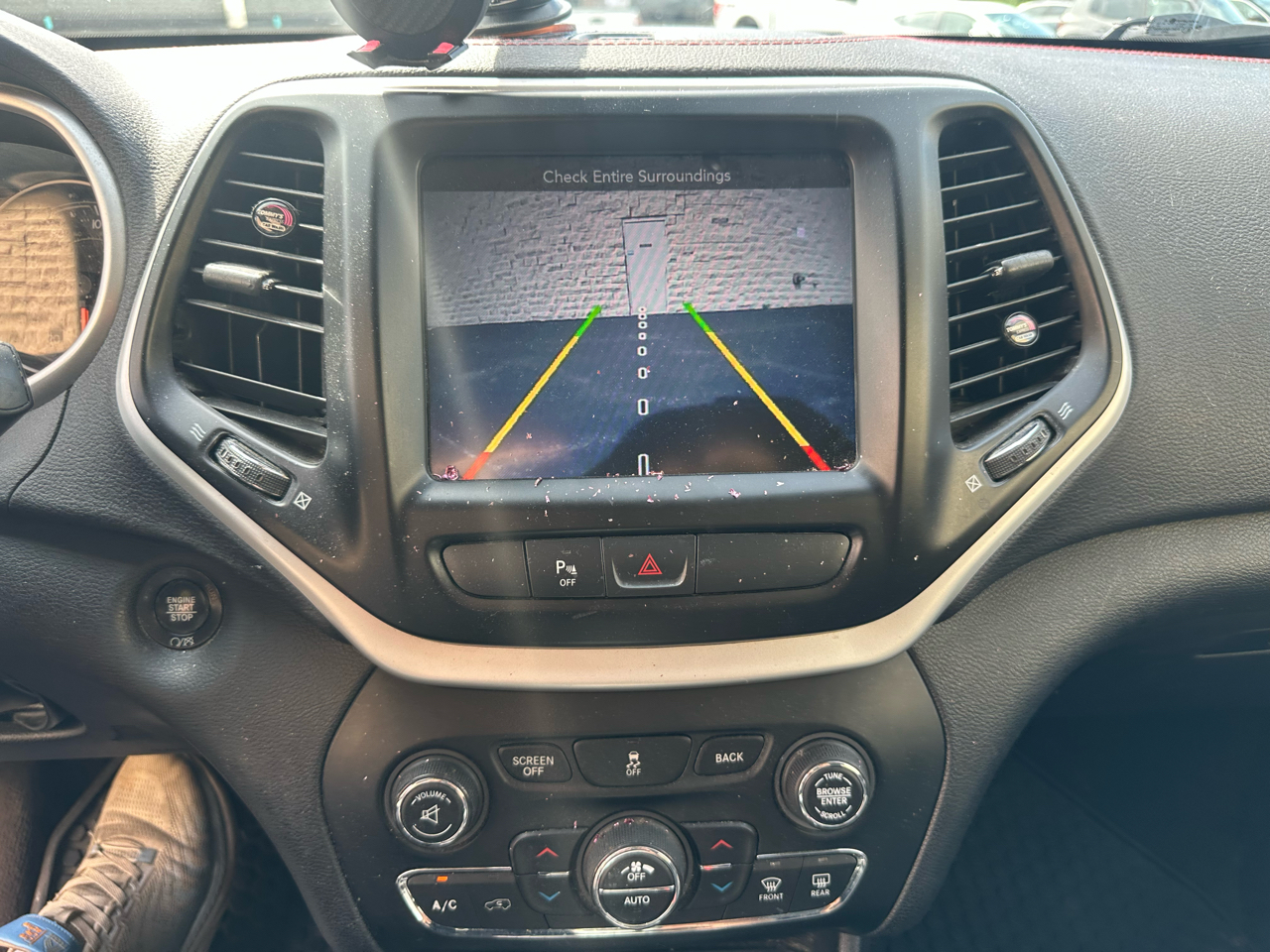 2018 Jeep Cherokee Trailhawk photo 13