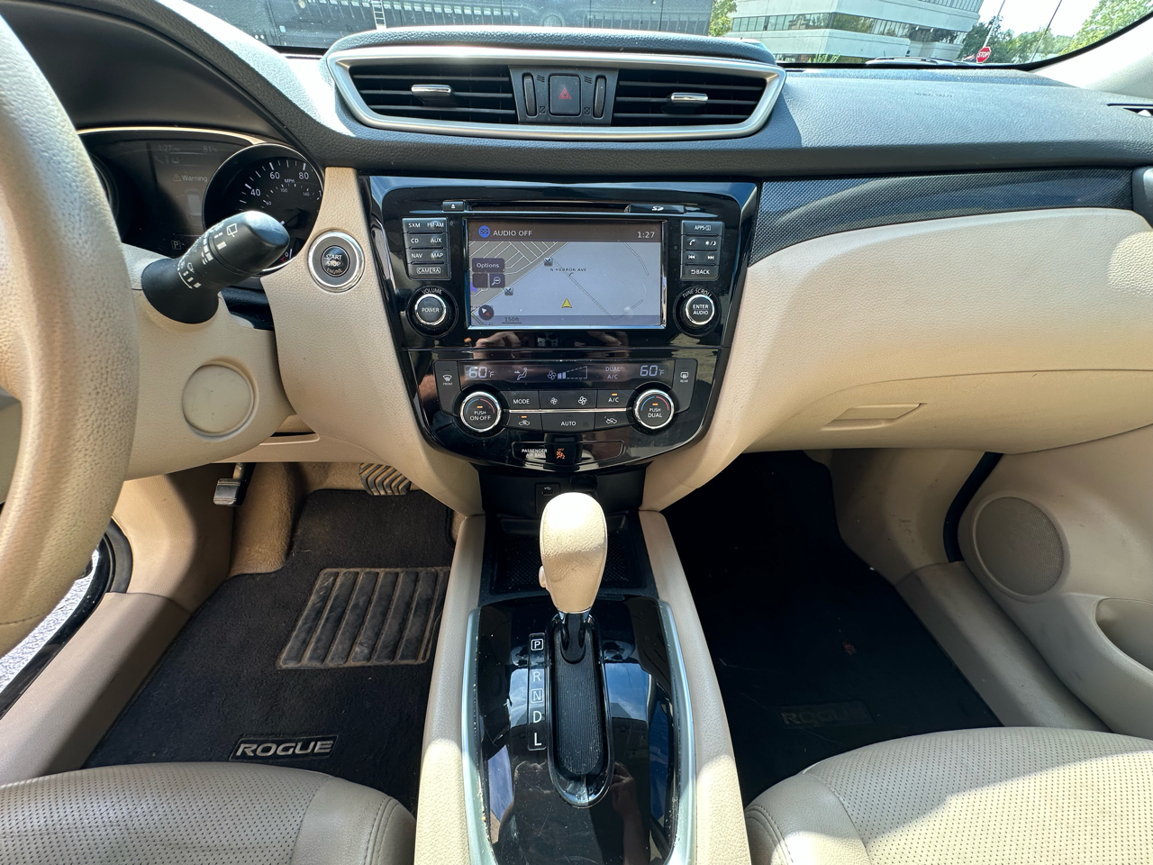 2015 Nissan Rogue SV AWD photo 15