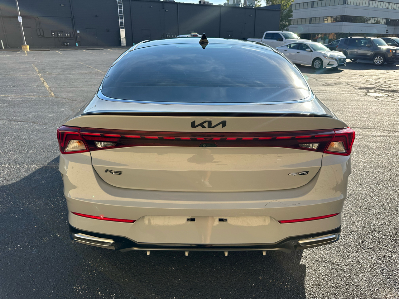 2022 Kia K5 GT-Line photo 3