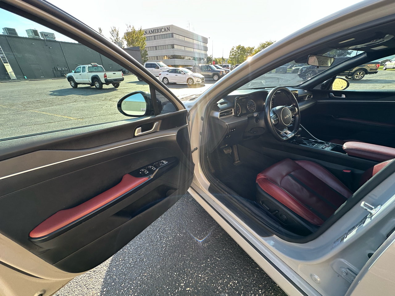 2022 Kia K5 GT-Line photo 8
