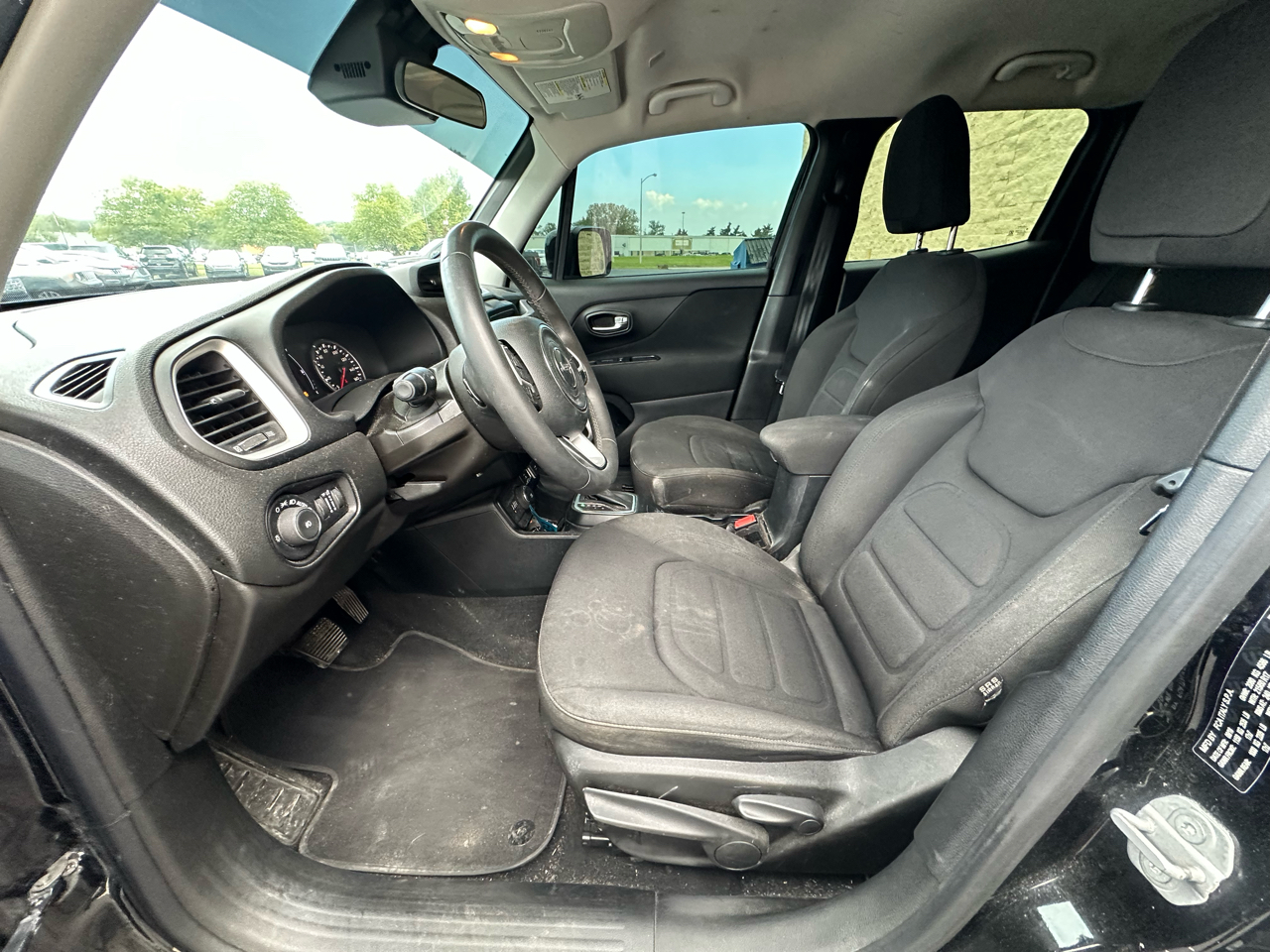 2018 Jeep Renegade Latitude North Edition photo 10