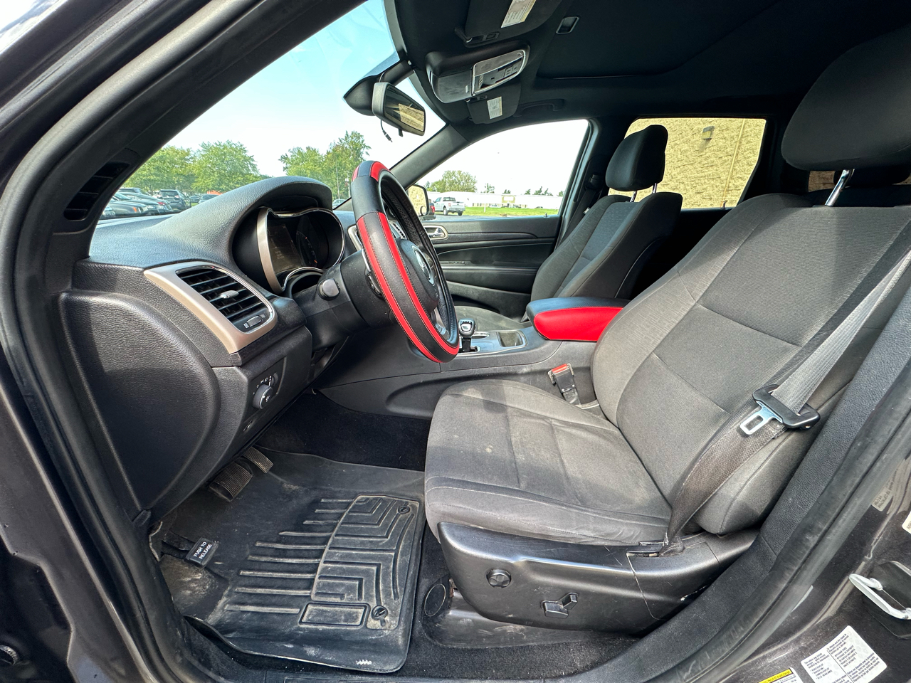2014 Jeep Grand Cherokee Laredo photo 6