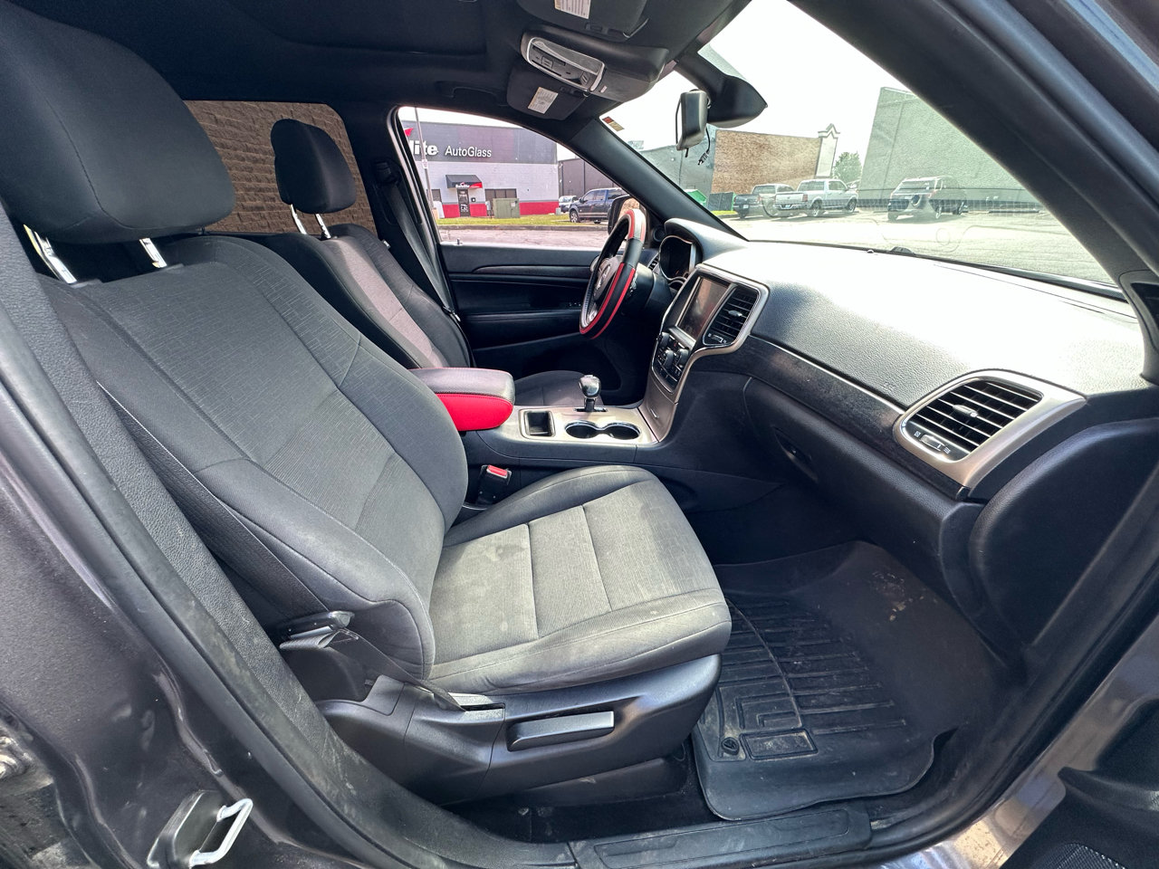 2014 Jeep Grand Cherokee Laredo photo 7