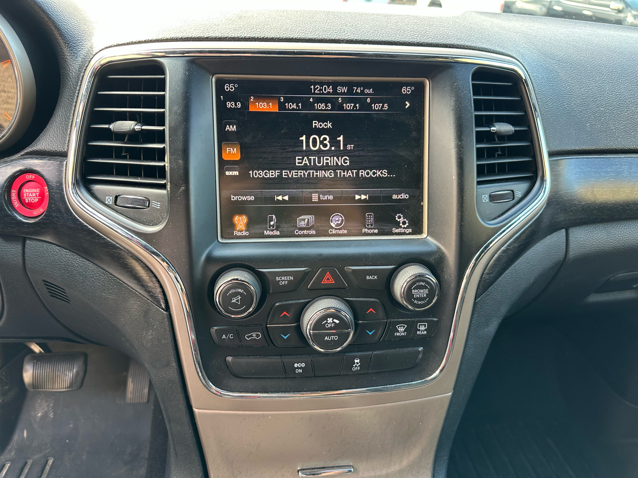 2014 Jeep Grand Cherokee Laredo photo 12