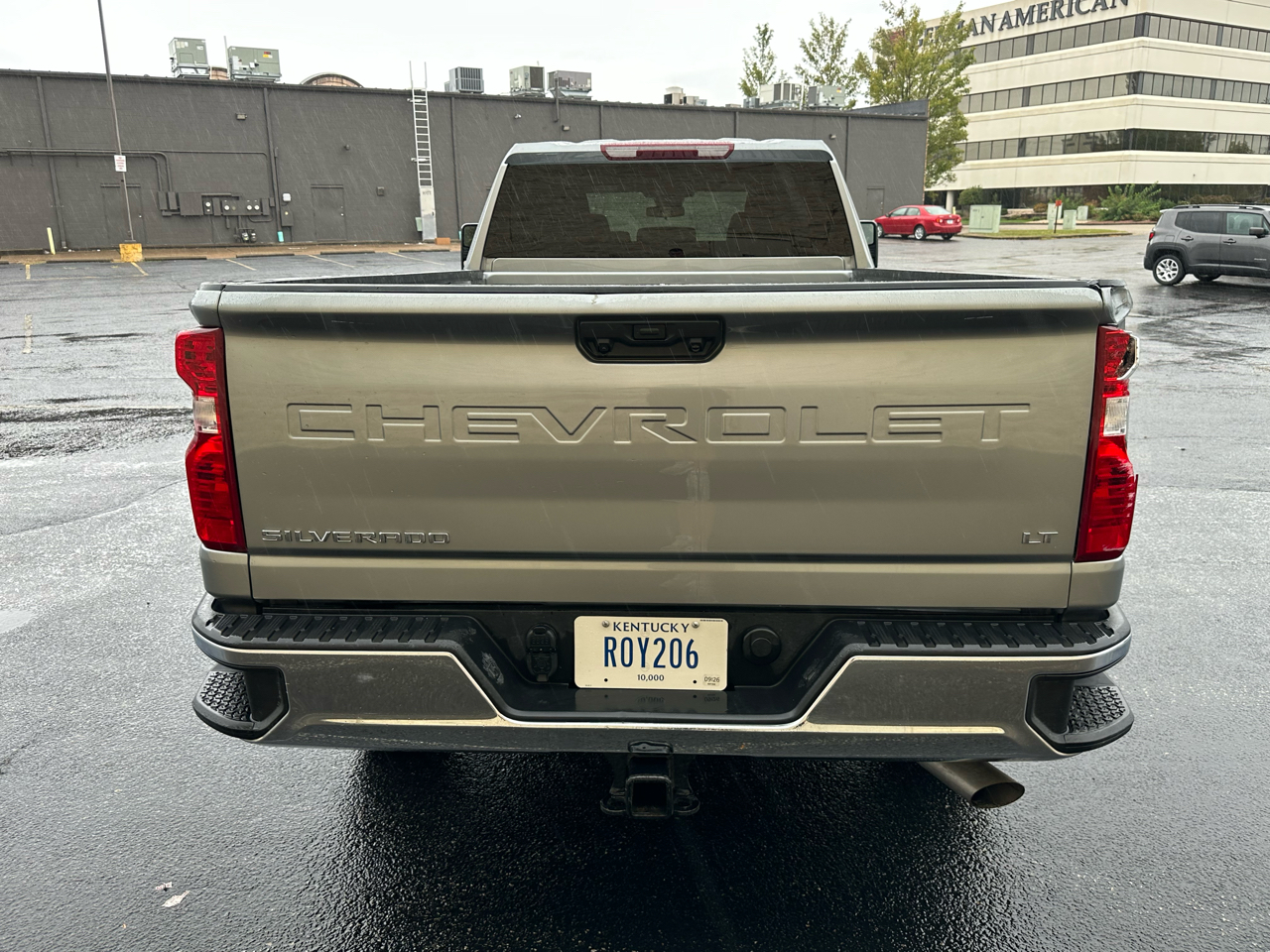 2025 Chevrolet Silverado LT photo 4