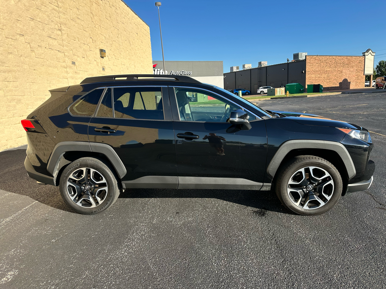 2021 Toyota RAV4 Adventure photo 2
