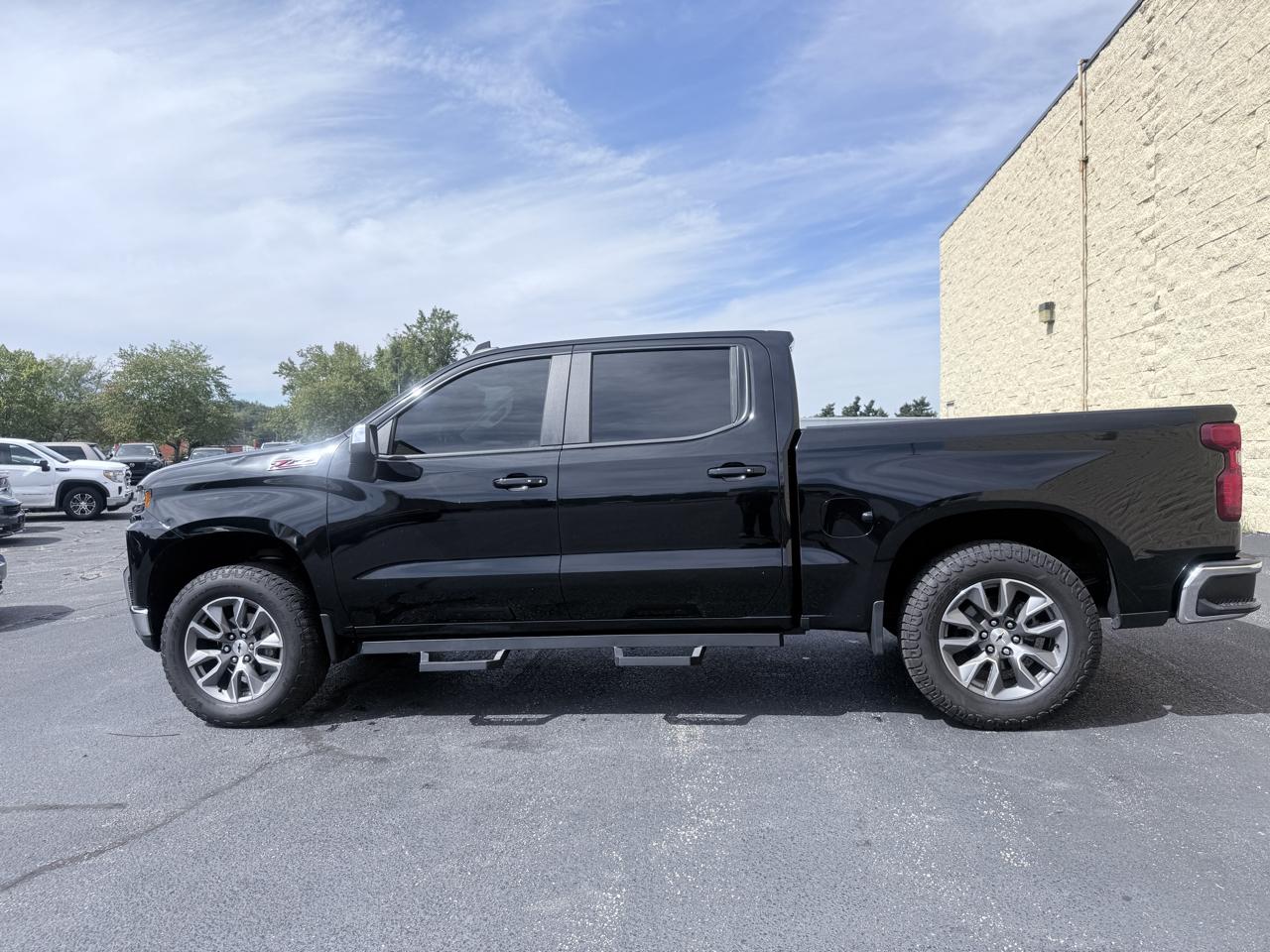 Chevrolet Silverado 1500 LT Crew Cab 4WD 2019