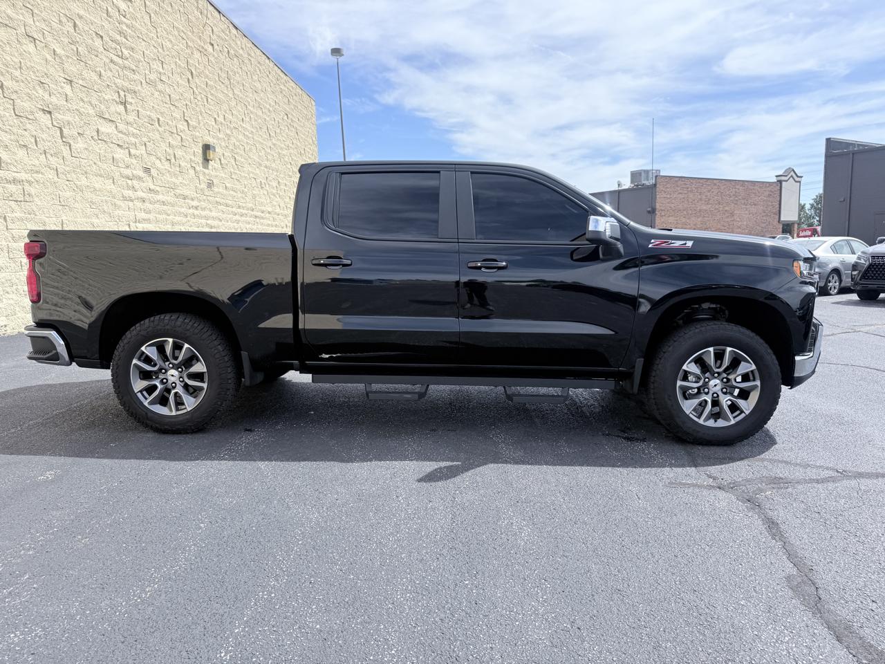 Chevrolet Silverado 1500 LT Crew Cab 4WD 2019