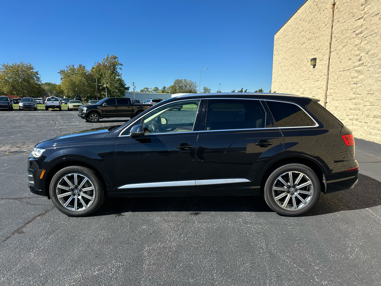 Audi Q7 3.0 Premium quattro 2019 Audi Q7 3.0 Premium quattro 2019