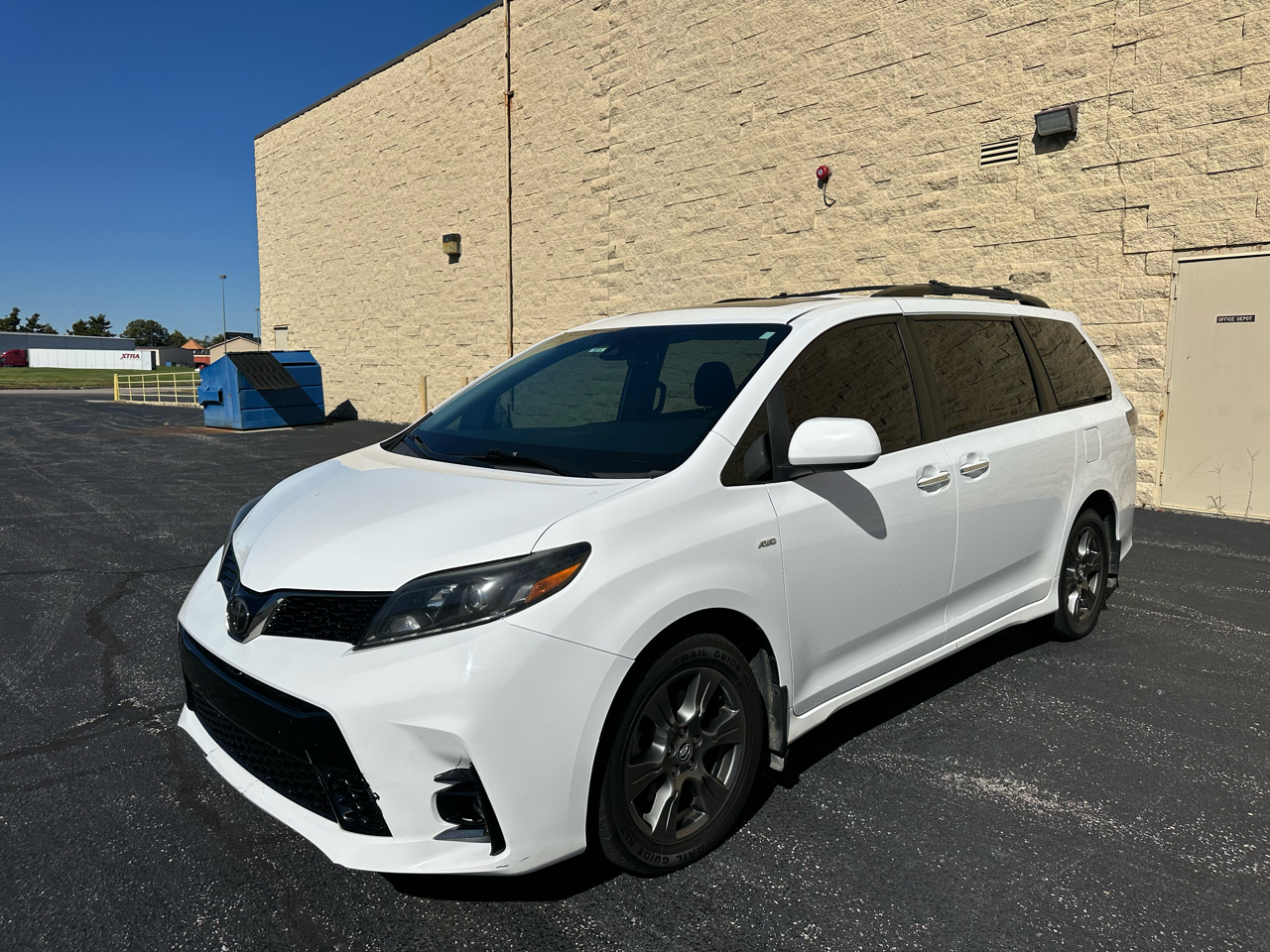 2020 Toyota Sienna SE