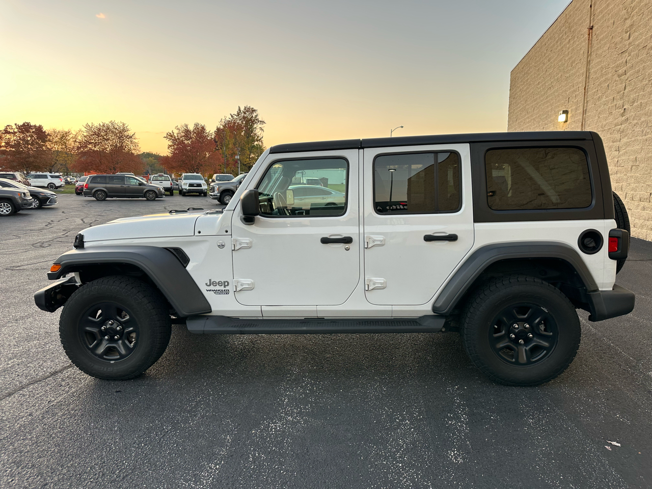 2018 Jeep Wrangler Unlimited Sport photo 2
