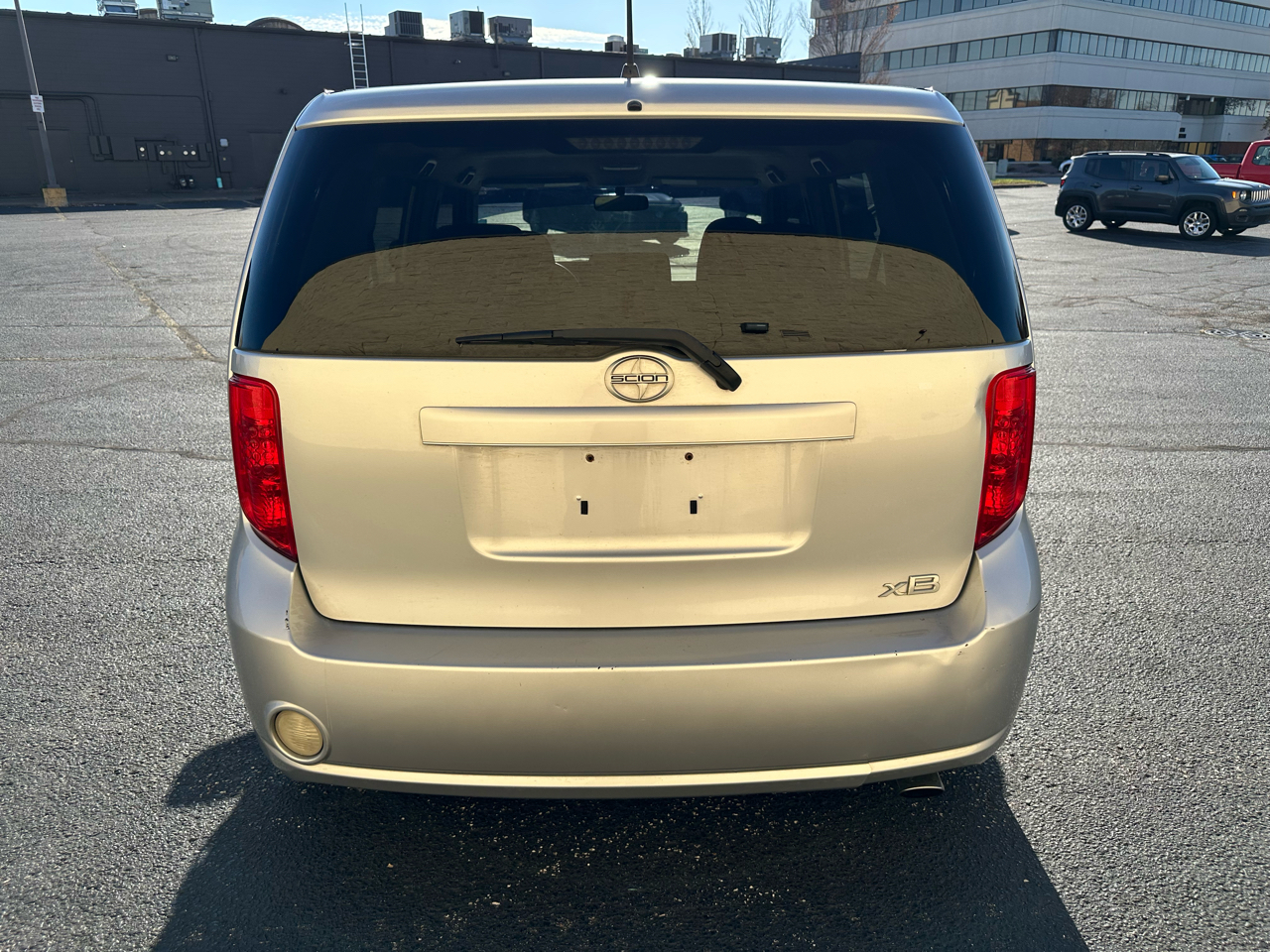 2010 Scion xB photo 4