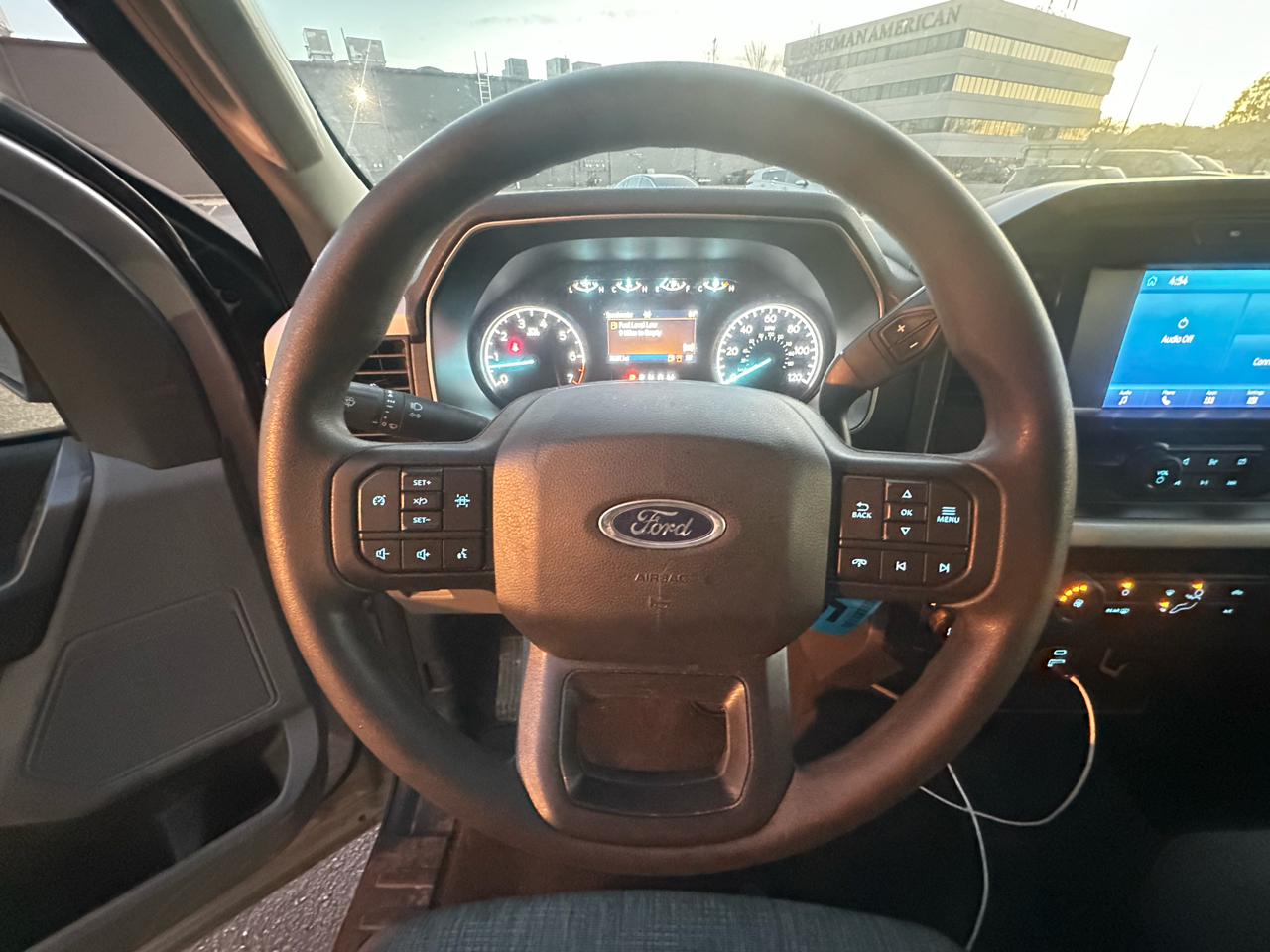 Ford F-150 Lariat SuperCrew 5.5-ft. Bed 4WD 2023