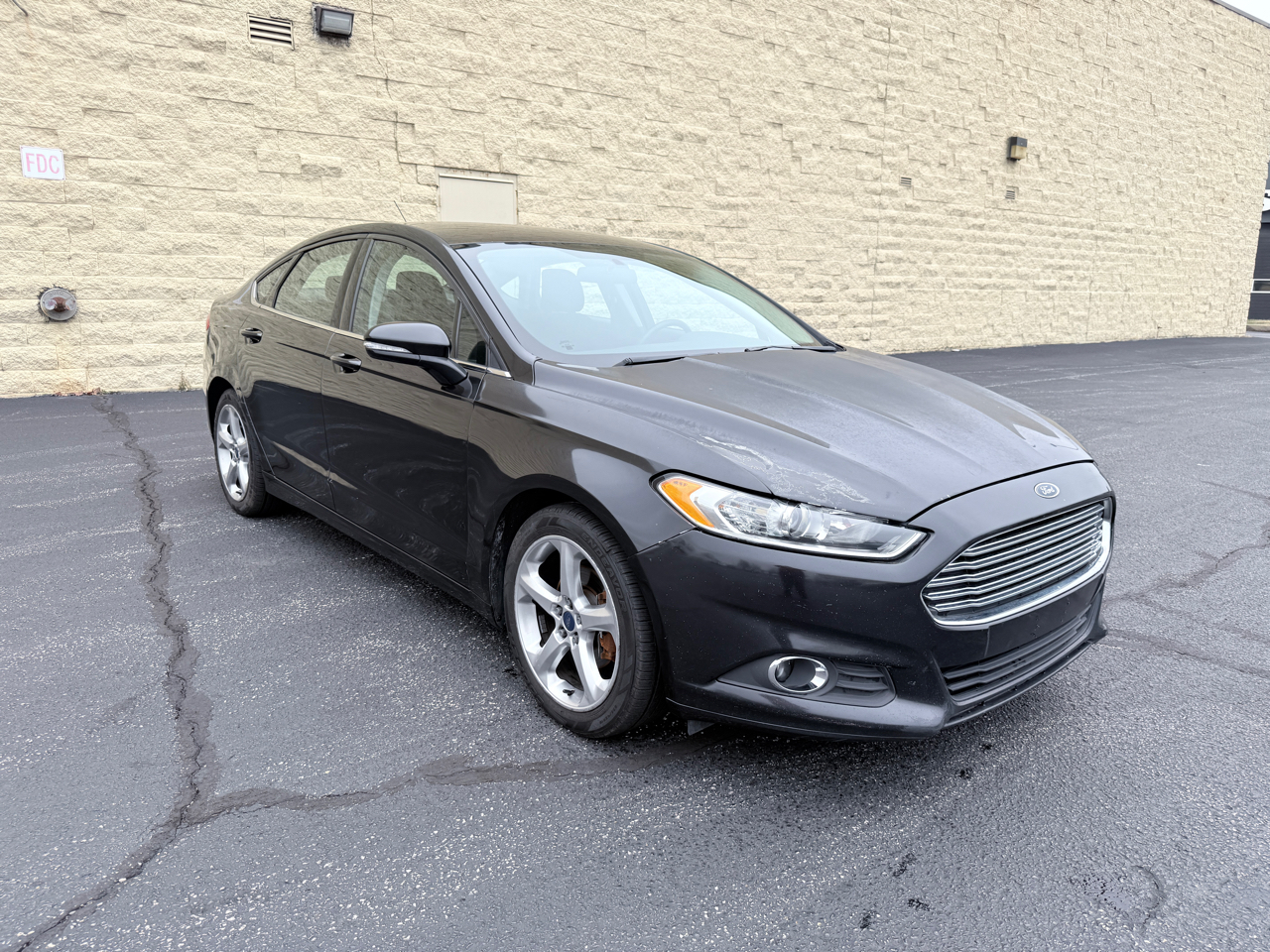 Ford Fusion SE 2015