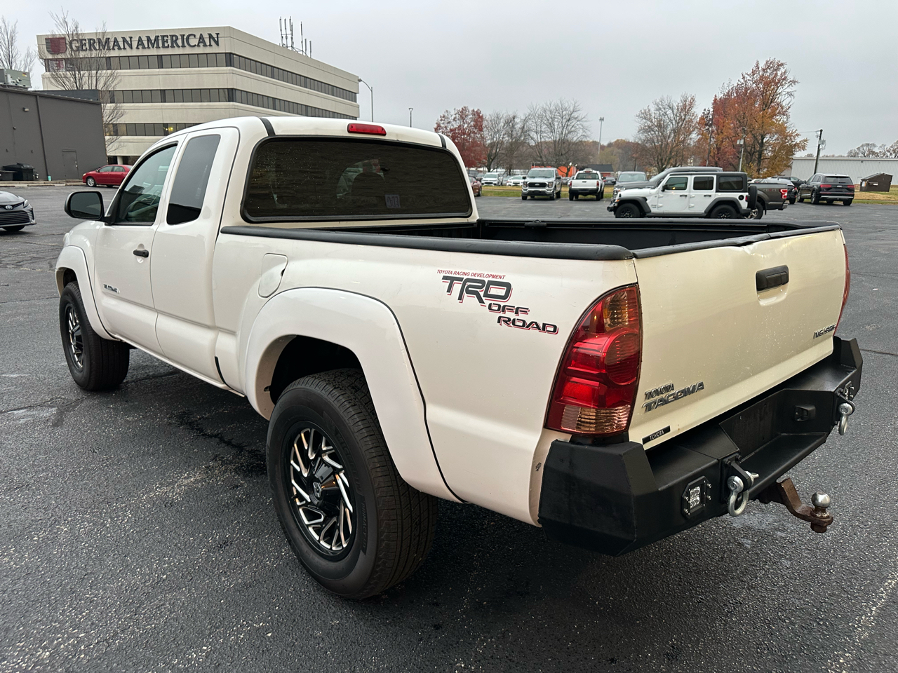2013 Toyota Tacoma Access Cab V6 4x4 photo 3