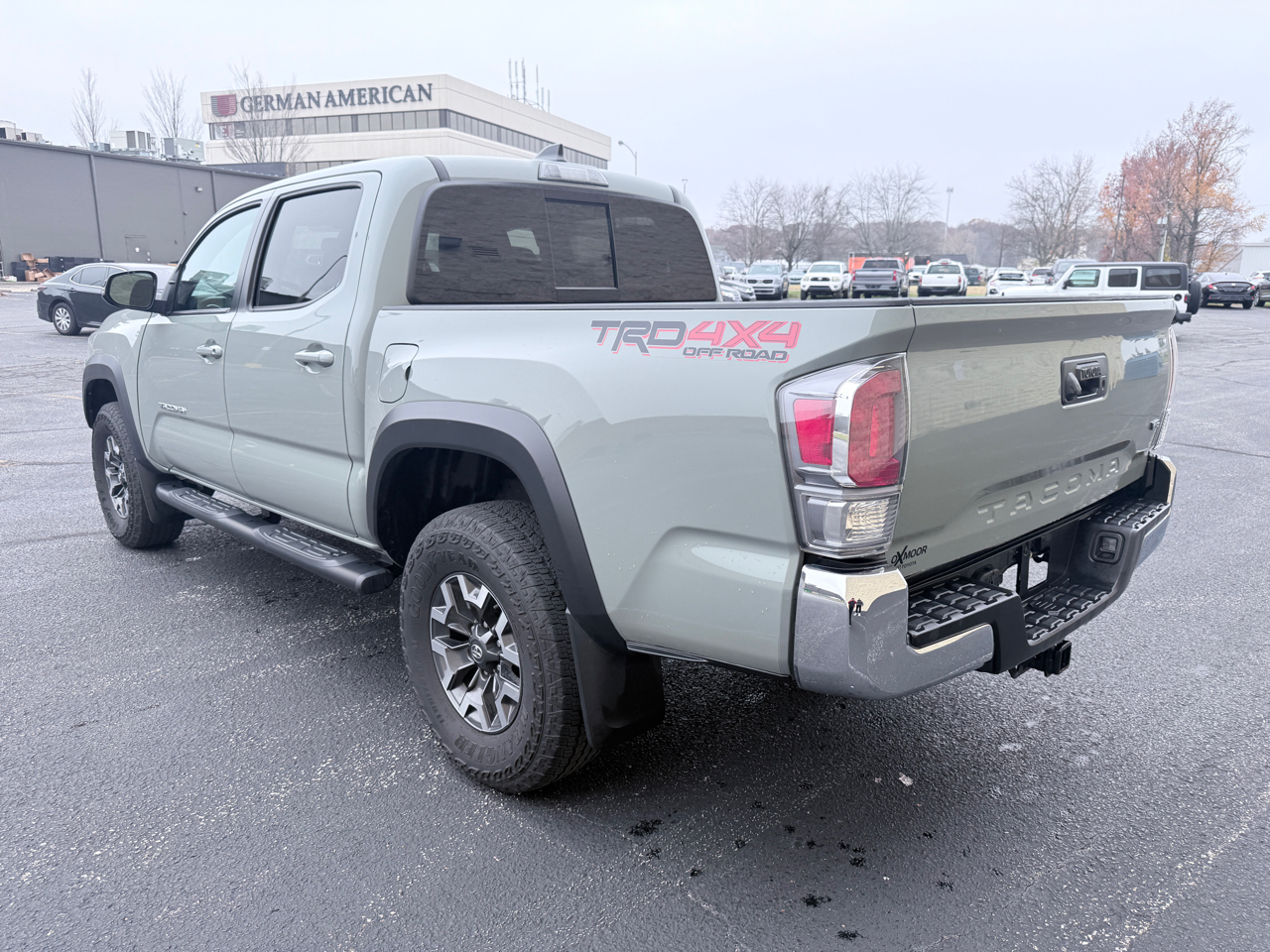 2022 Toyota Tacoma SR5 photo 3