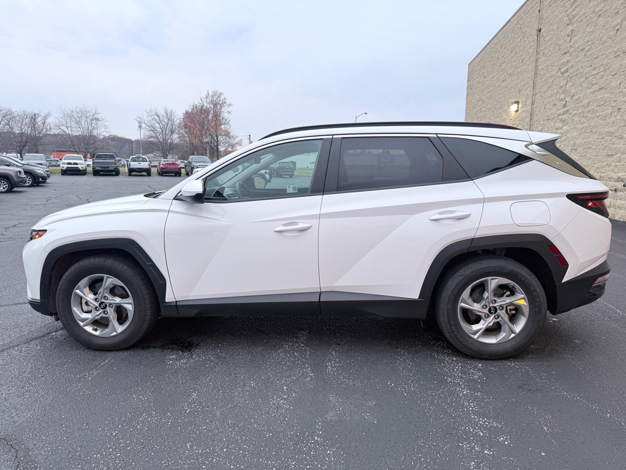 2024 Hyundai Tucson SEL photo 2