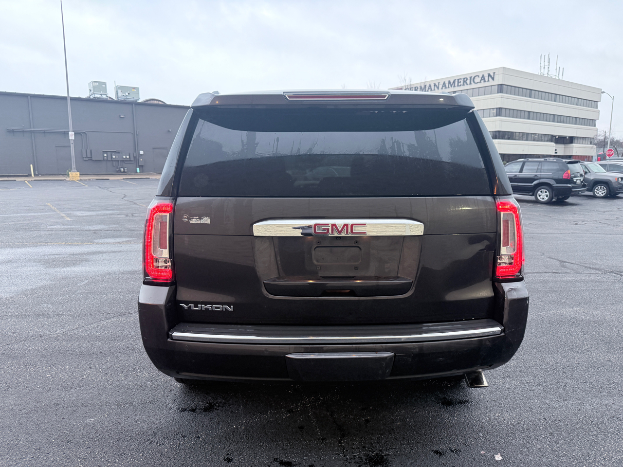 2017 Gmc Yukon Denali photo 3