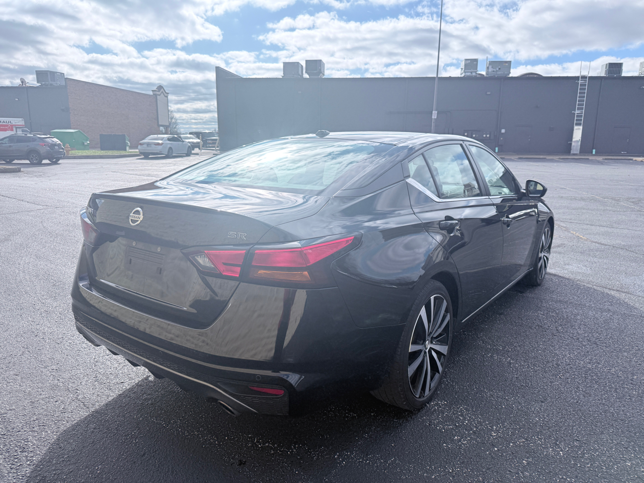 2022 Nissan Altima 2.5 SR photo 3