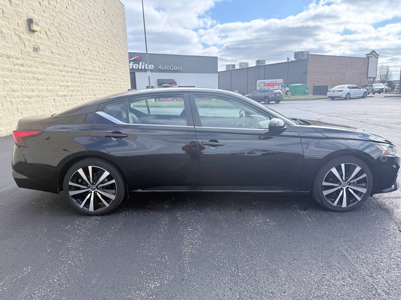 2022 Nissan Altima 2.5 SR photo 4