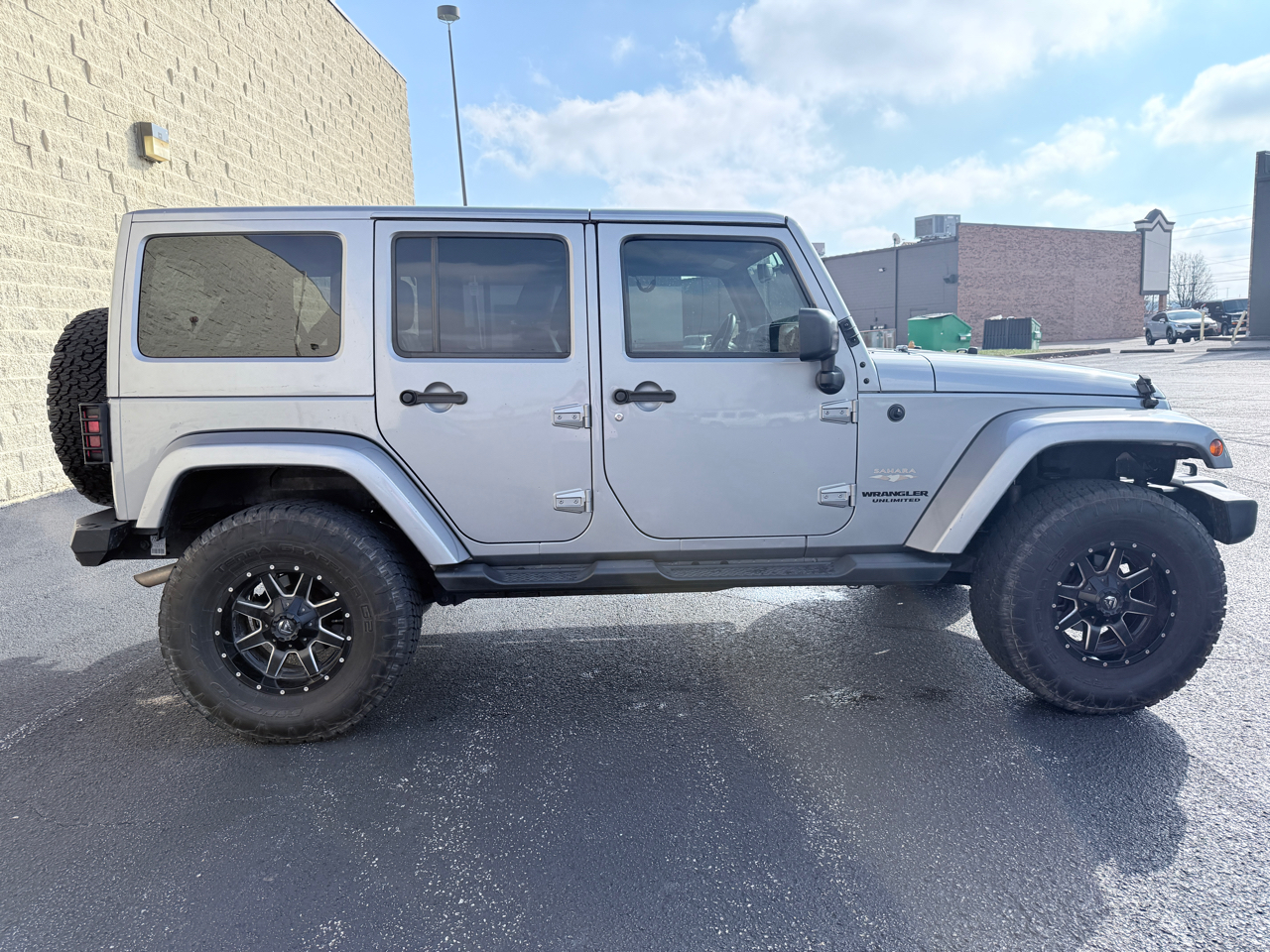 Jeep Wrangler Unlimited Sahara 4WD 2015