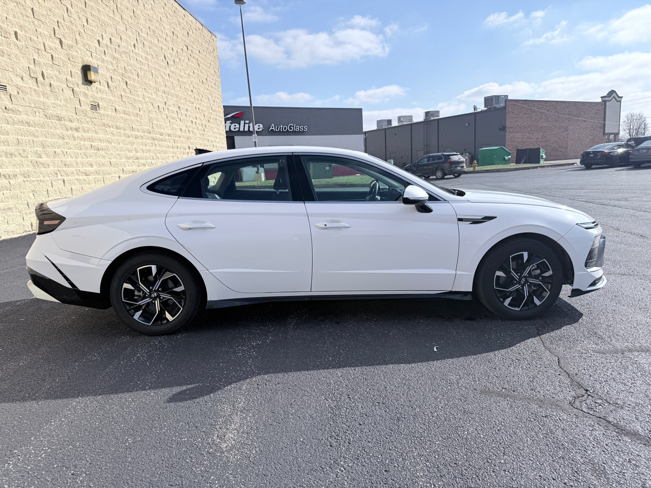 Hyundai Sonata SEL 2024