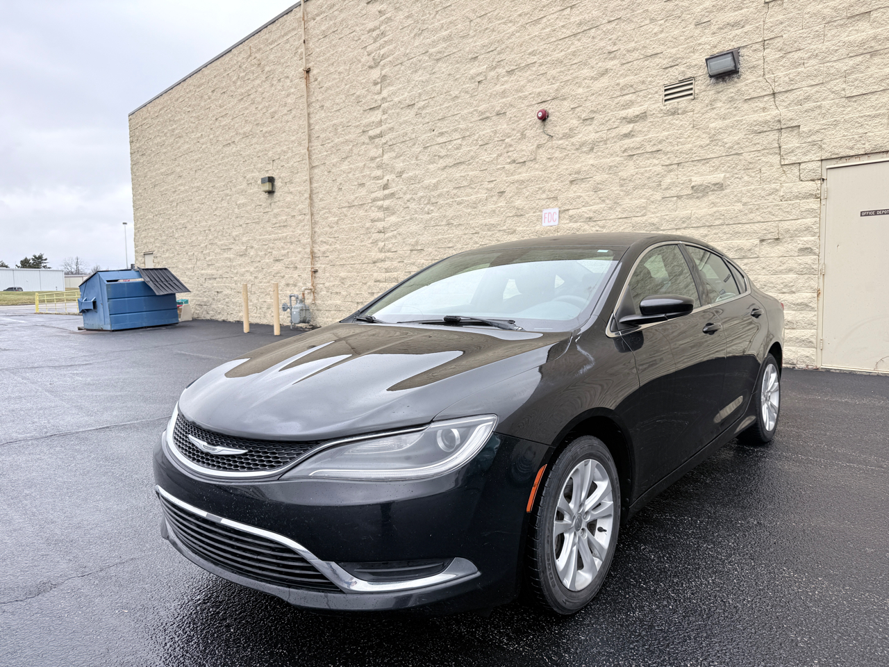 2015 Chrysler 200 Limited's photo