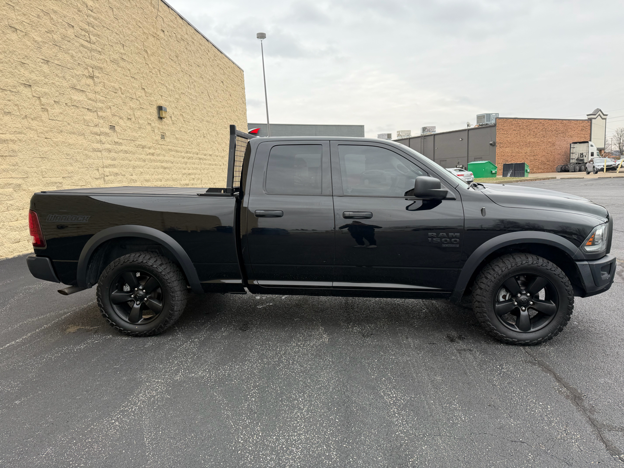 RAM 1500 SLT Quad Cab 4WD 2020