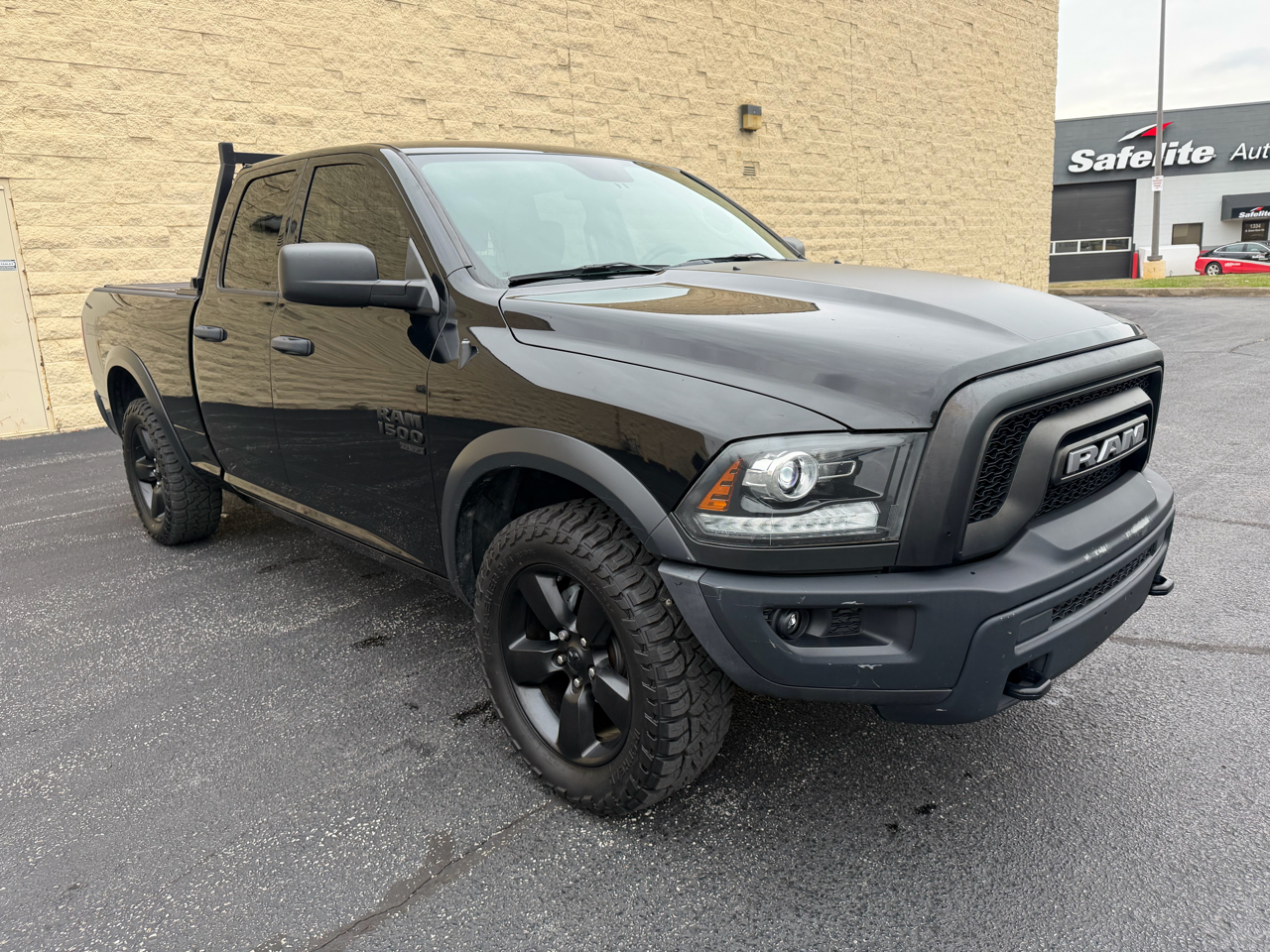 RAM 1500 SLT Quad Cab 4WD 2020