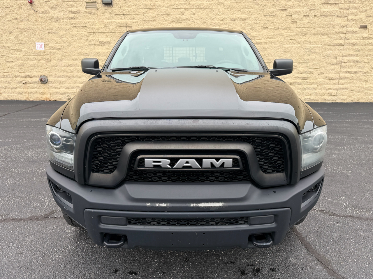 RAM 1500 SLT Quad Cab 4WD 2020