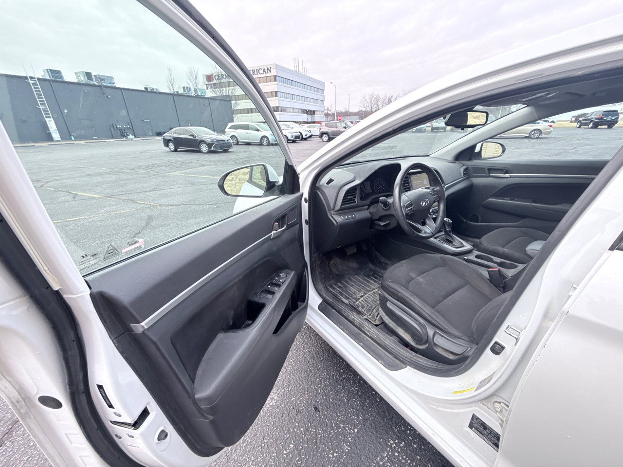 Hyundai Elantra Limited 2020