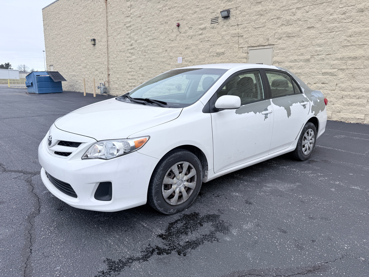Toyota Corolla S 5-Speed MT 2011