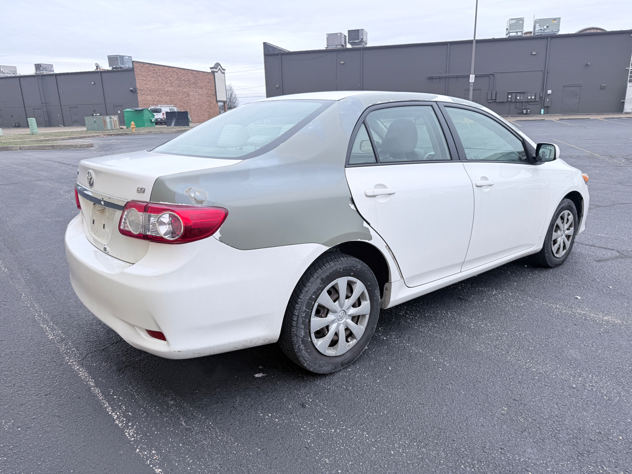 Toyota Corolla S 5-Speed MT 2011