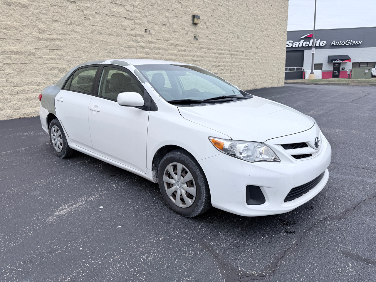 Toyota Corolla S 5-Speed MT 2011