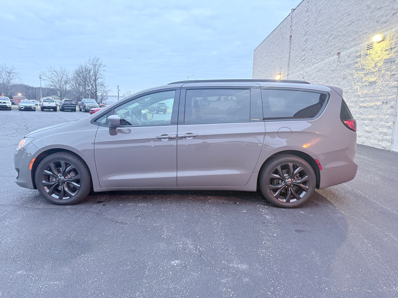 Chrysler Pacifica Touring-L 2020