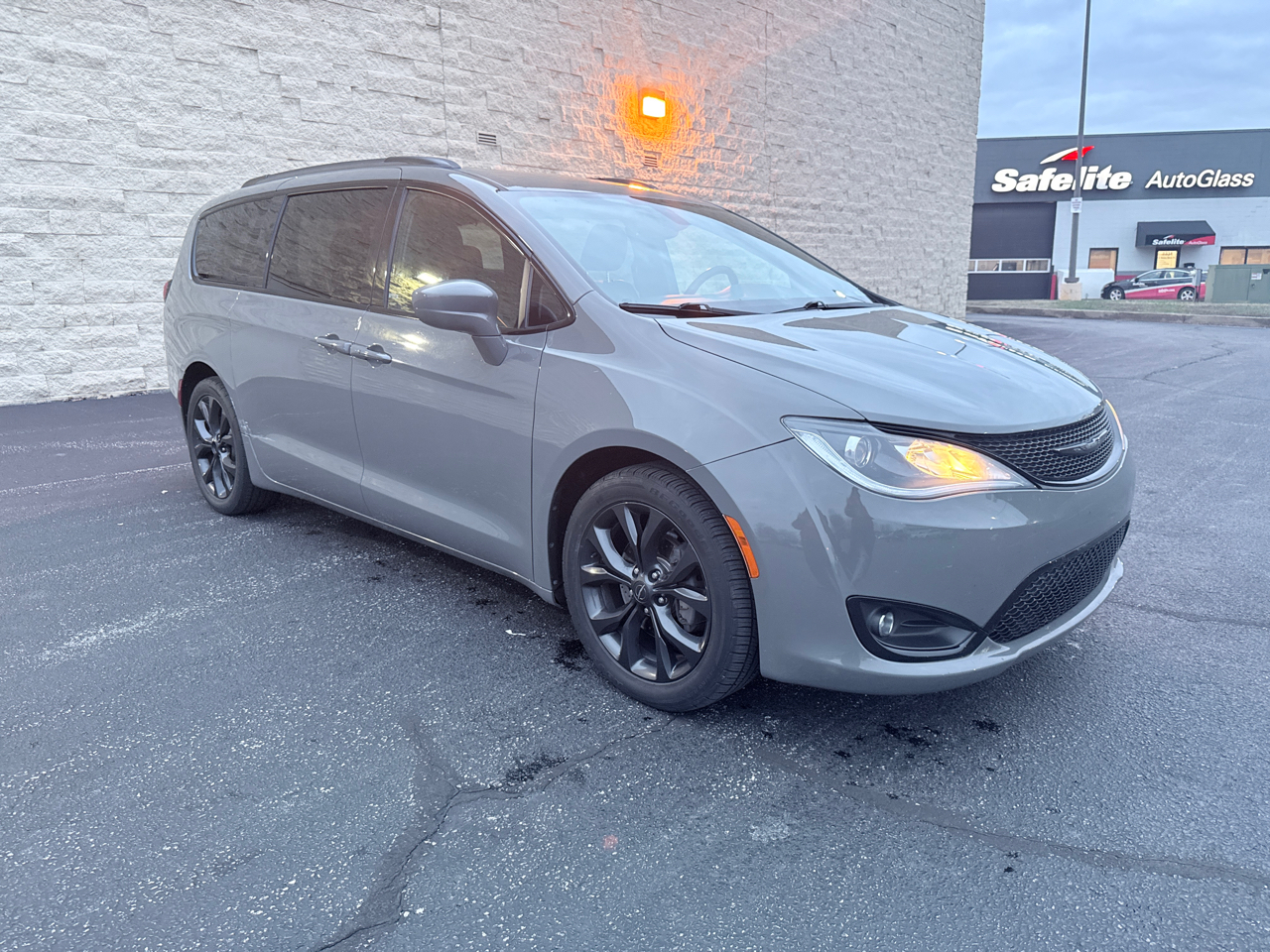 Chrysler Pacifica Touring-L 2020