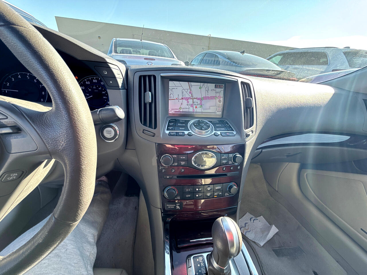 Infiniti G Convertible  2011